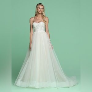 Da Vinci Bridal Strapless Wedding Dress #50614